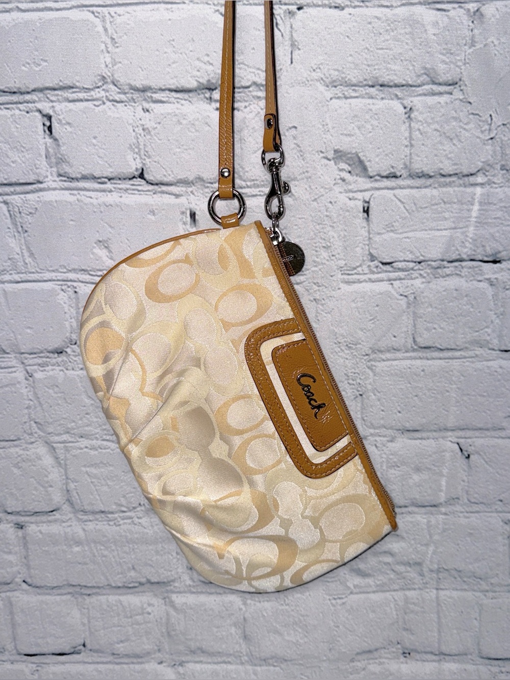 Coach Madison Wristlet